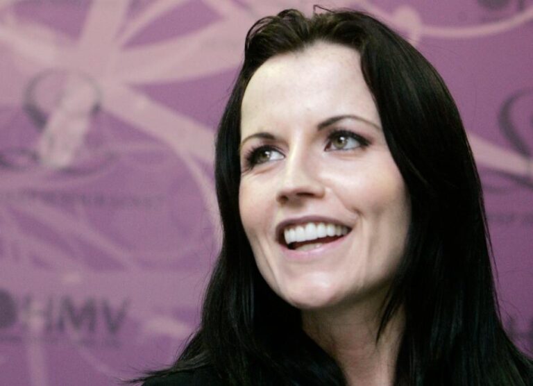¡ “Salvation” Dolores O’Riordan !