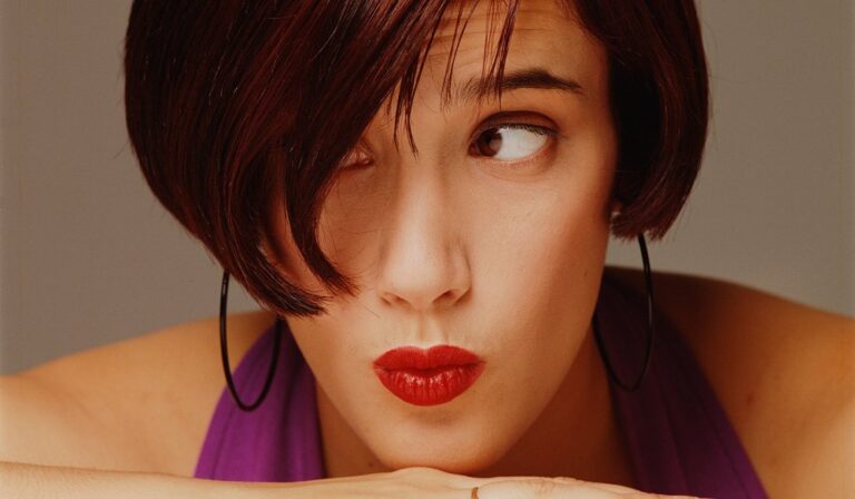 “Martika”: Todos podemos caer como “Toy Soldiers”