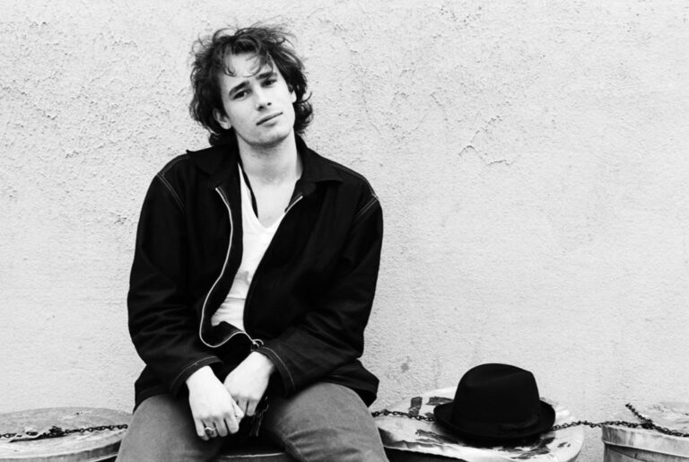 “Jeff Buckley”: La voz que elevó para la eternidad un  “Hallelujah”